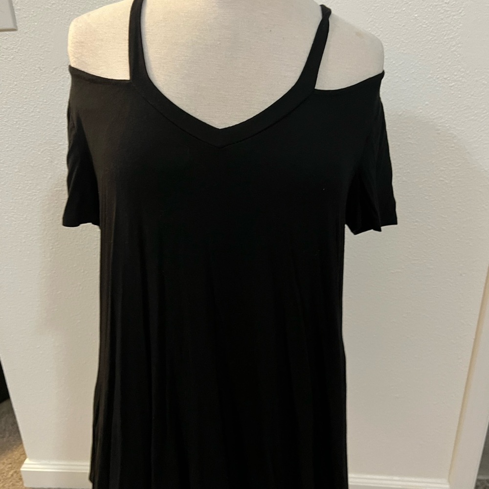 black cold shoulder top/ dress